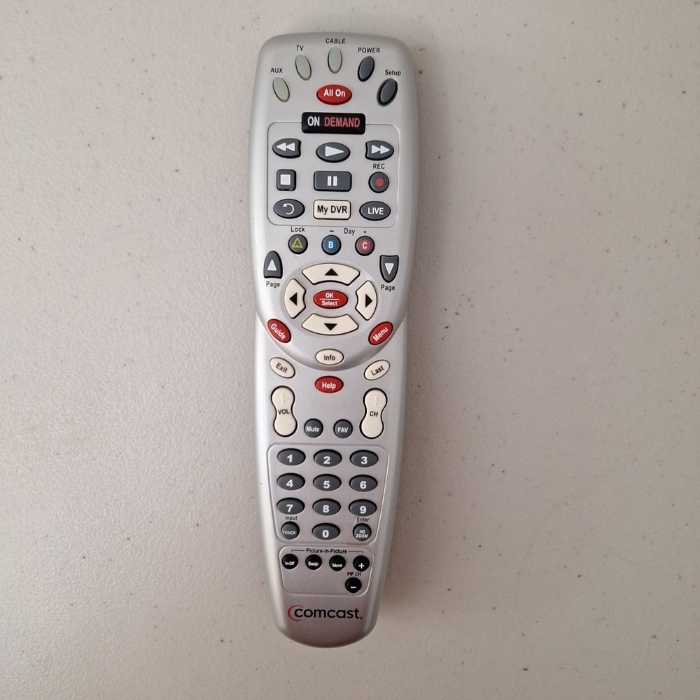 Comcast On Demand Custom TV DVR 3 Device Universal Remote Control 1067BC3-0001R‎